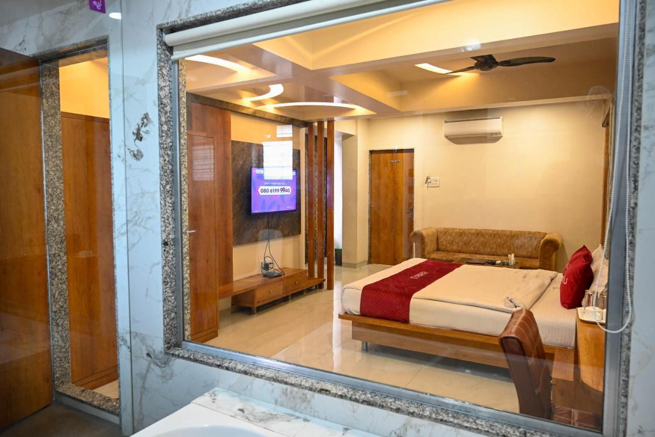 Adiraj Residency 호텔 나비뭄바이 외부 사진