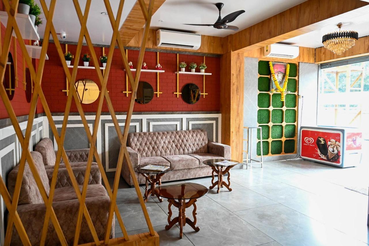 Adiraj Residency 호텔 나비뭄바이 외부 사진