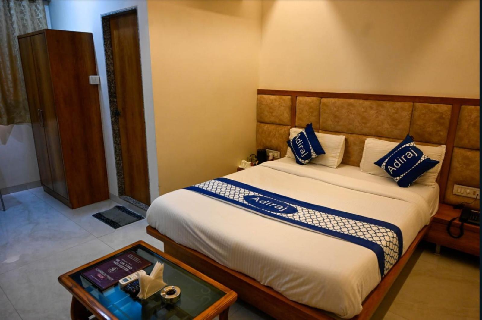 Adiraj Residency 호텔 나비뭄바이 외부 사진